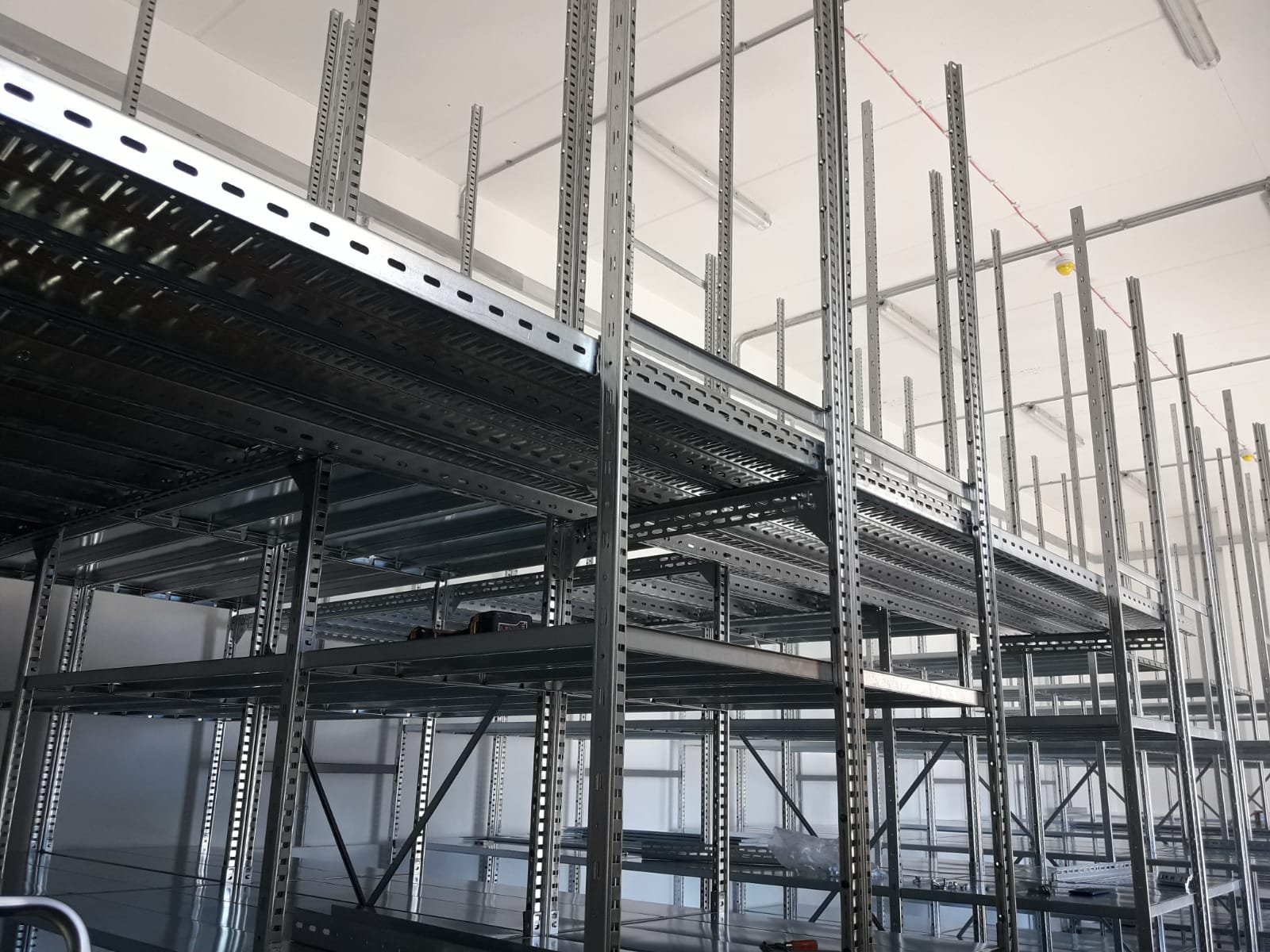 Storage Shelving Alfen